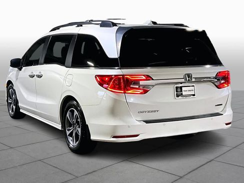 Used 2018 Honda Odyssey Touring image 12