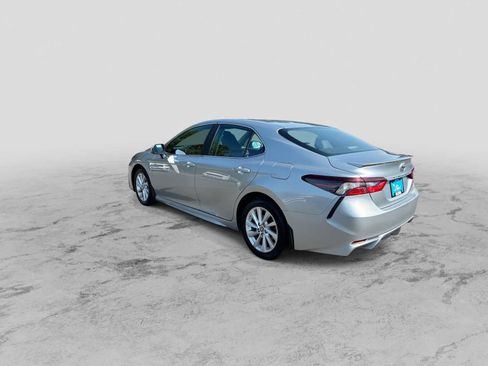 Used 2024 Toyota Camry SE FWD image 6