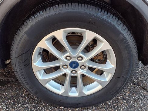 Used 2022 Ford Escape SE image 7