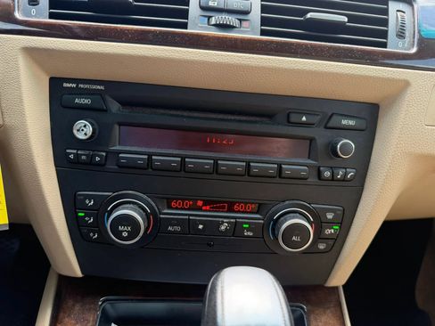 Used 2011 BMW 335i Sedan image 25