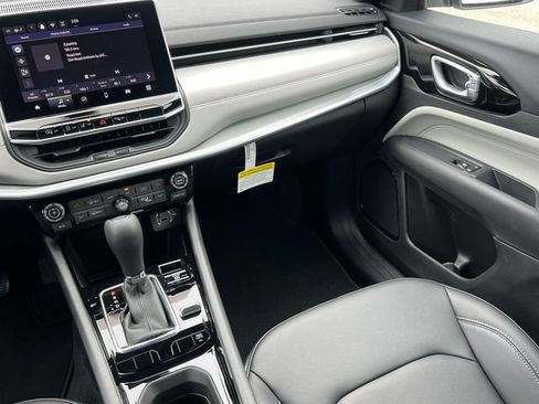 New 2026 Jeep Compass Limited AWD/4WD image 27