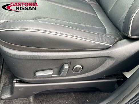 Used 2023 Hyundai Palisade SEL FWD image 25