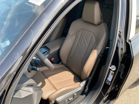 New 2026 BMW X3 xDrive30i w/ Premium Package AWD/4WD image 11