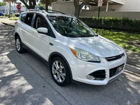 Used 2014 Ford Escape Titanium FWD image 3