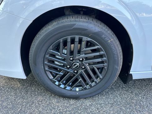 New 2026 Nissan Sentra SV w/ SV Convenience Package FWD image 8