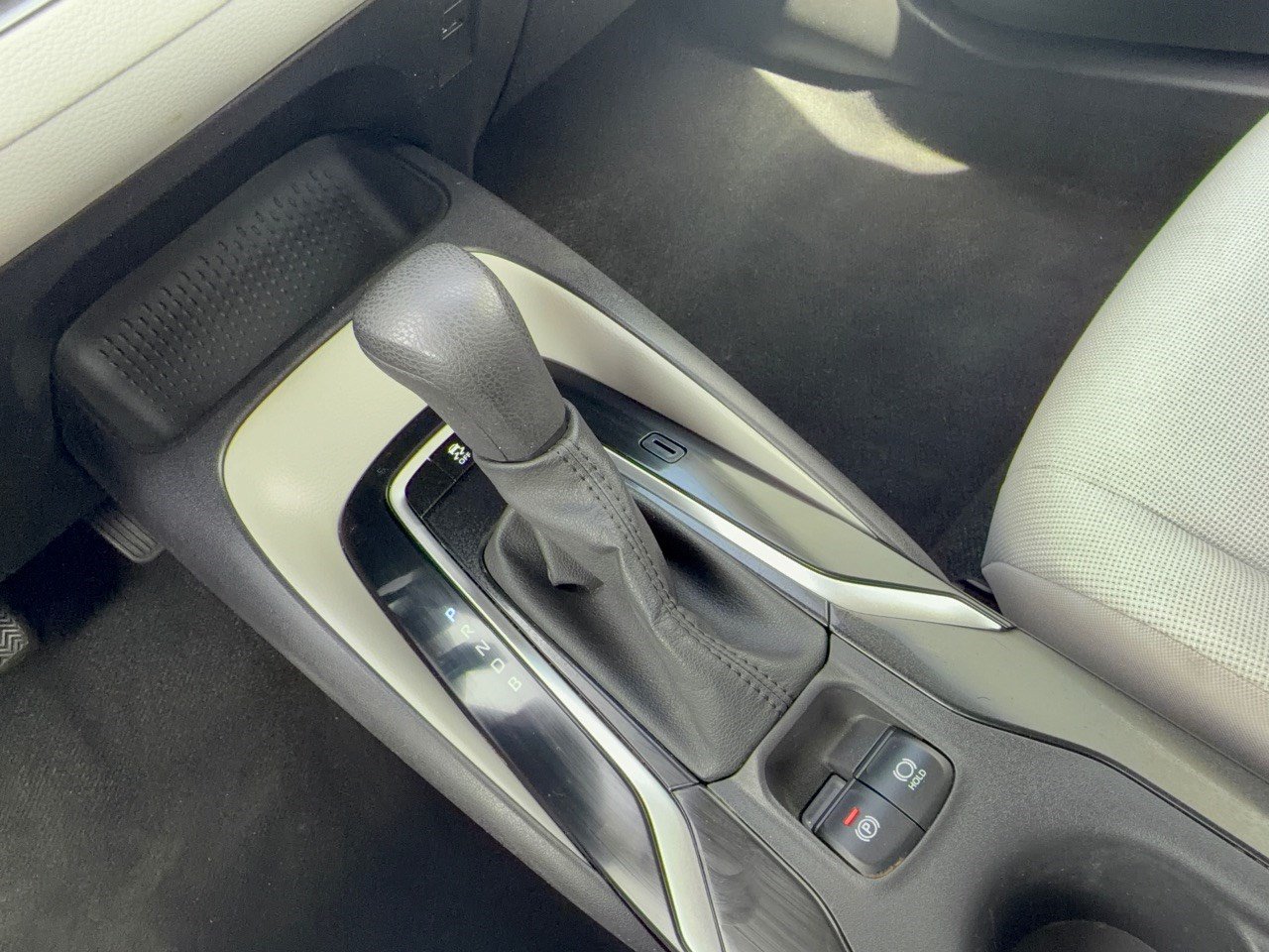 Used 2022 Toyota Corolla LE FWD image 21
