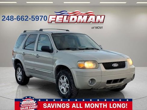 Used 2005 Ford Escape Limited image 8