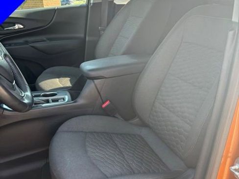 Used 2018 Chevrolet Equinox LT FWD image 12