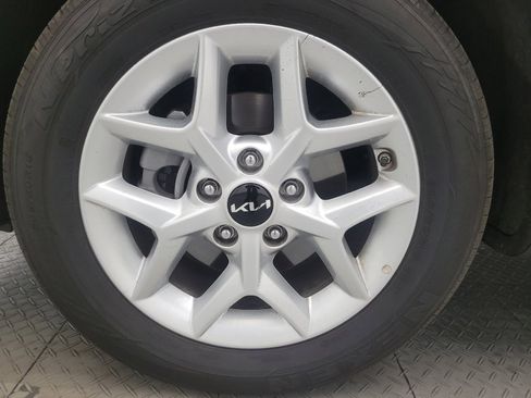 Used 2025 Kia Soul LX w/ LX Technology Package image 31