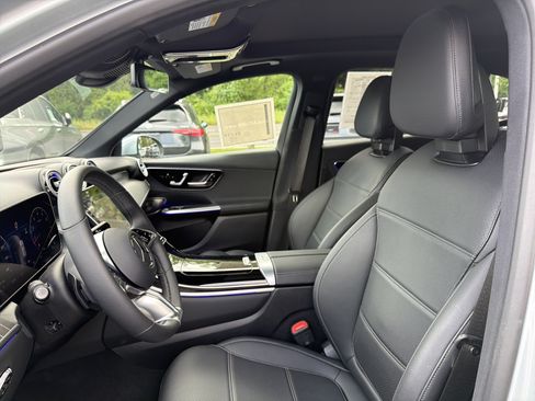Used 2026 Mercedes-Benz GLC 300 4MATIC image 9