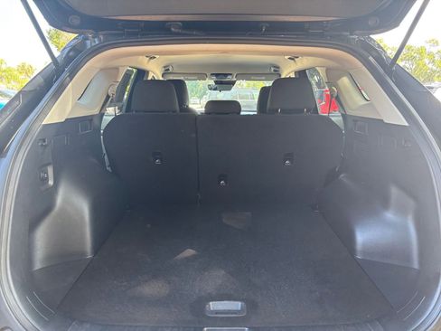 Used 2025 Kia Sportage LX AWD/4WD image 31