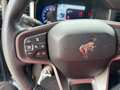 Used 2023 Ford Bronco Outer Banks image 13