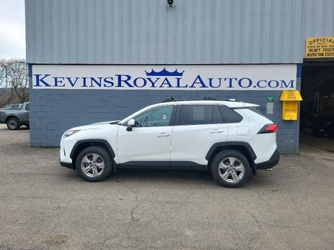 Used 2023 Toyota RAV4 XLE w/ Convenience Package AWD/4WD image 1