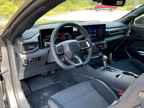 New 2026 Ford Mustang Coupe image 4