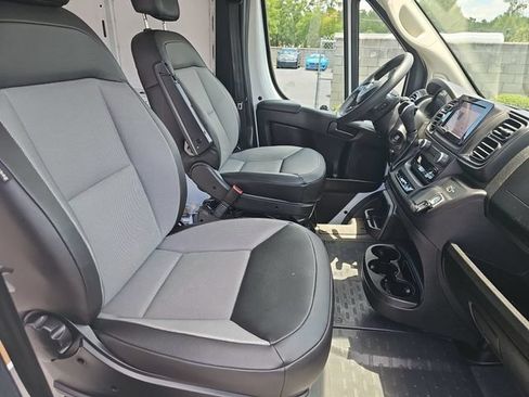 Used 2025 RAM ProMaster 2500 w/ Convenience Group FWD image 12