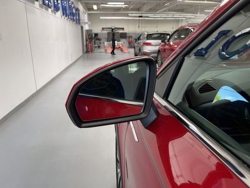 Used 2023 Volkswagen Taos SE w/ Panoramic Sunroof Package FWD image 13
