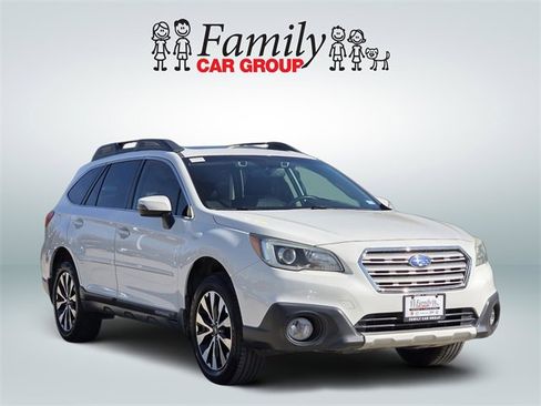 Used 2016 Subaru Outback 2.5i Limited image 2