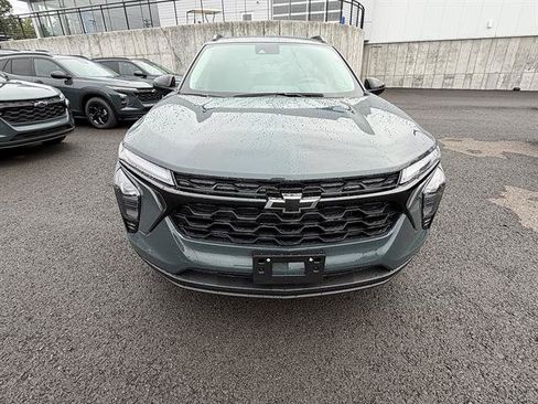 New 2026 Chevrolet Trax LT w/ Driver Confidence Package FWD image 9