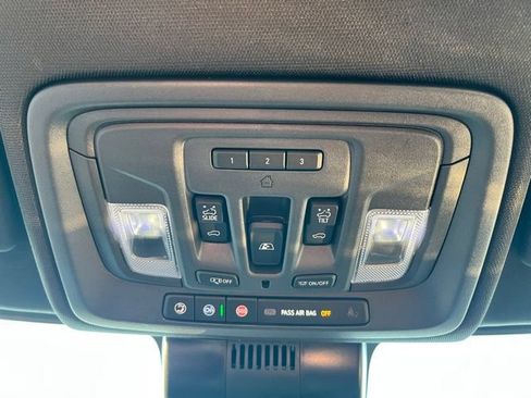 Used 2024 Chevrolet Silverado 1500 High Country w/ High Country Premium Package AWD/4WD image 36