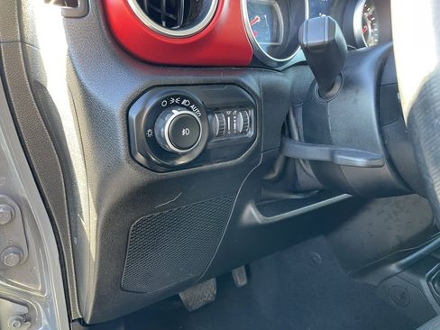 Used 2020 Jeep Wrangler Unlimited Rubicon image 10
