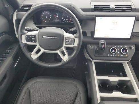 Used 2025 Land Rover Defender 110 S AWD/4WD image 14