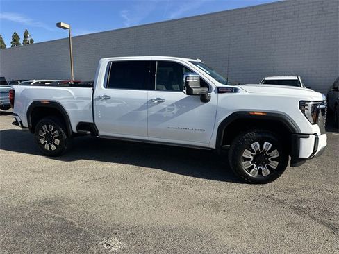 New 2026 GMC Sierra 2500 Denali w/ Denali Reserve Package image 3