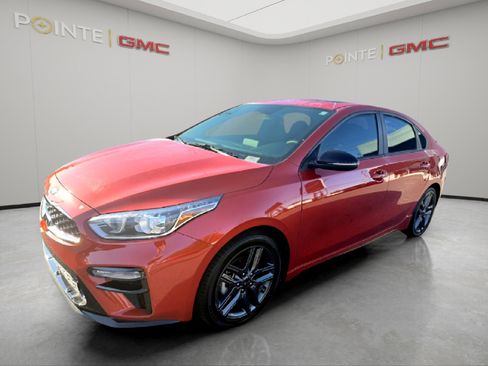 Used 2021 Kia Forte GT-Line w/ GT-Line Premium Package image 3