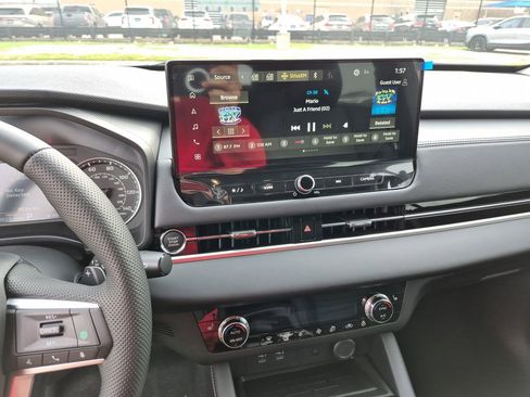 Used 2026 Chevrolet Trax LS FWD image 56