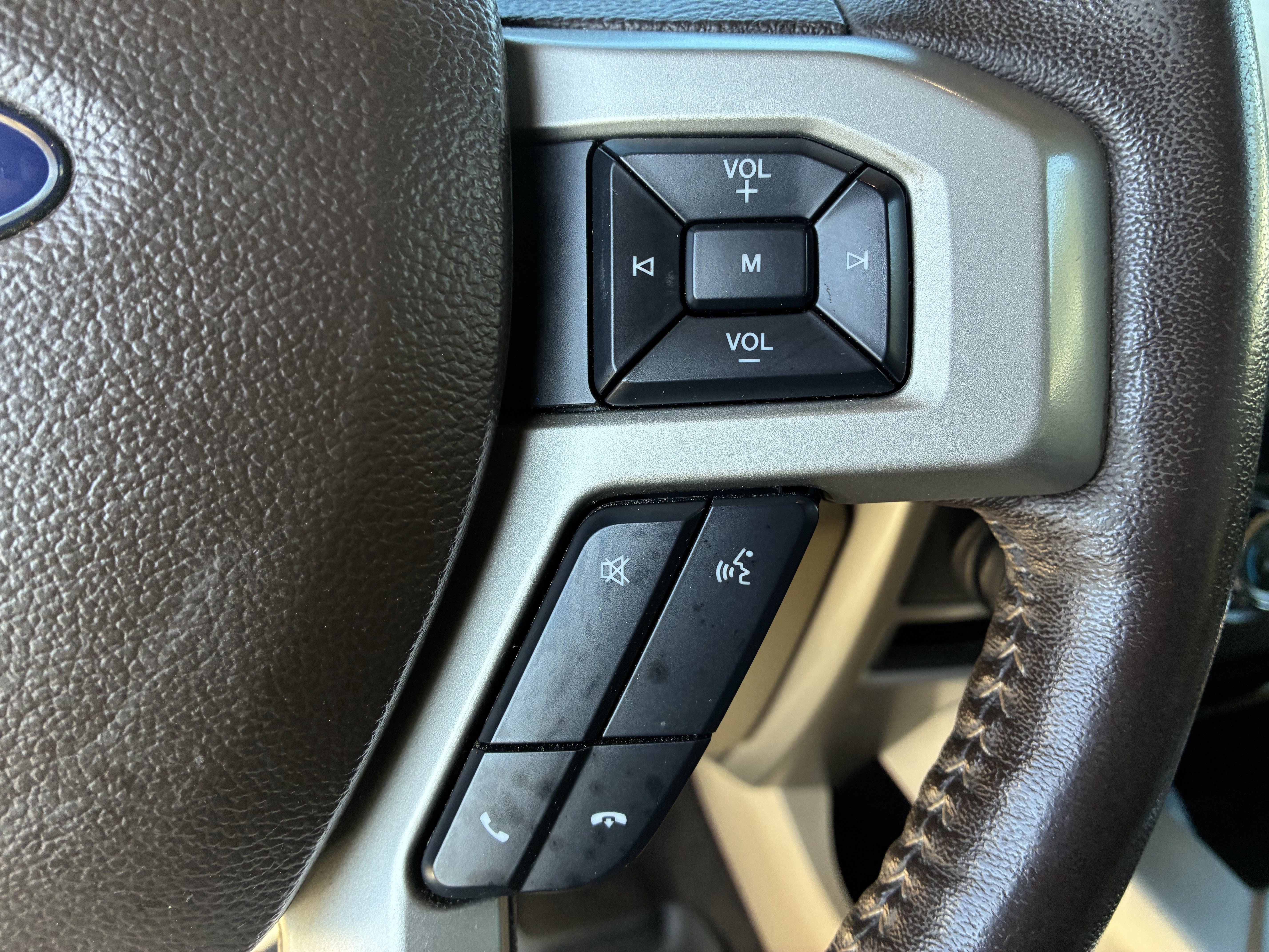 Used 2019 Ford F150 Lariat w/ Trailer Tow Package AWD/4WD image 27