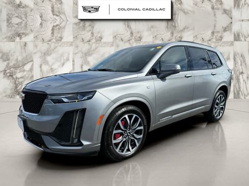 Used 2024 Cadillac XT6 Sport w/ Technology Package image 1