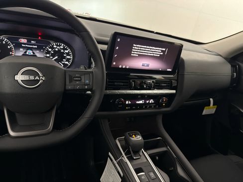 New 2026 Nissan Pathfinder SV image 19
