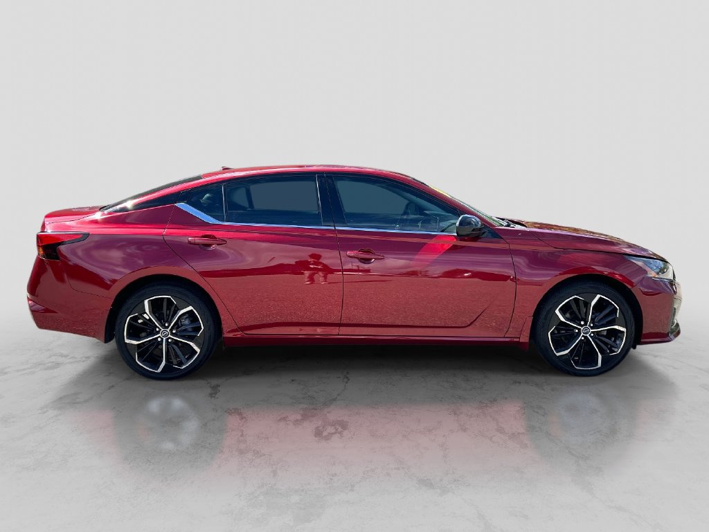Certified 2024 Nissan Altima 2.5 SR AWD/4WD image 6