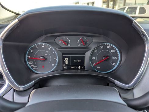 Used 2021 Chevrolet Equinox LS AWD/4WD image 21