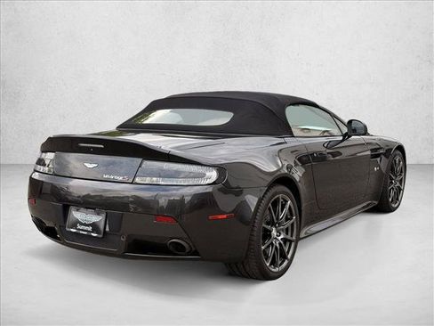 Used 2017 Aston Martin V12 Vantage S RWD image 15