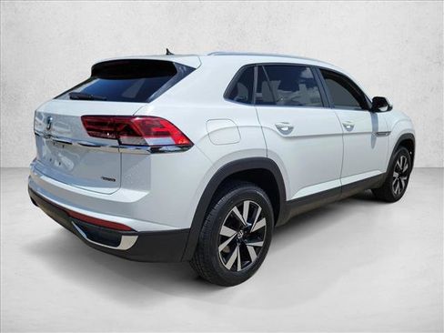 Used 2023 Volkswagen Atlas Cross Sport SE AWD/4WD image 5