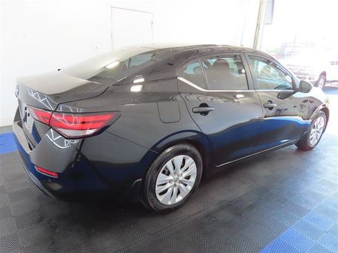 Used 2024 Nissan Sentra S FWD image 14