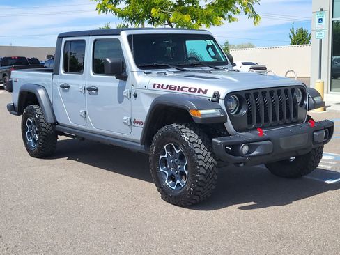 Used 2023 Jeep Gladiator Rubicon w/ LED Lighting Group AWD/4WD image 3