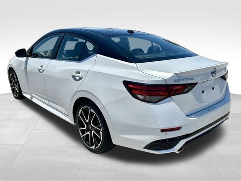 Certified 2025 Nissan Sentra SR w/ SR Premium Package FWD image 9