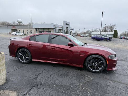 Used 2019 Dodge Charger Scat Pack image 6