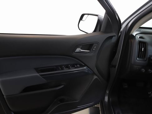 Used 2021 Chevrolet Colorado Z71 w/ Safety Package image 11