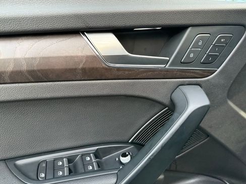 Used 2018 Audi Q5 2.0T Premium Plus w/ Premium Plus Package image 16