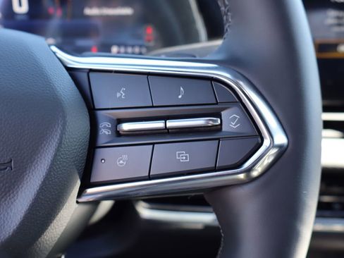 New 2026 Chevrolet Equinox LT w/ Convenience Package II image 14