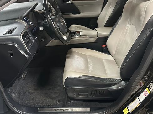 Used 2018 Lexus RX 350L AWD image 9