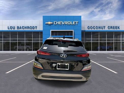 Used 2022 Hyundai Kona SEL w/ Convenience Package FWD image 7