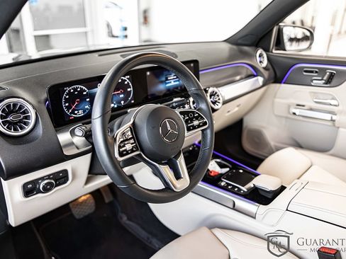 Used 2023 Mercedes-Benz EQB 250+ w/ Exclusive Package image 20