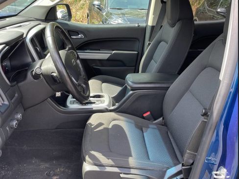 Used 2019 Chevrolet Colorado LT AWD/4WD image 4