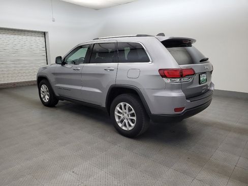 Used 2021 Jeep Grand Cherokee Laredo RWD image 3