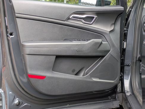 New 2026 Kia Sportage S image 11