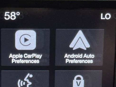 Used 2017 Ford Explorer XLT w/ XLT Technology Feature Bundle AWD/4WD image 38