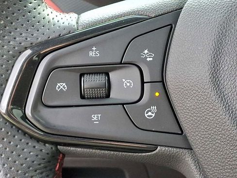 Used 2023 Chevrolet TrailBlazer RS w/ Sun and Liftgate Package image 22